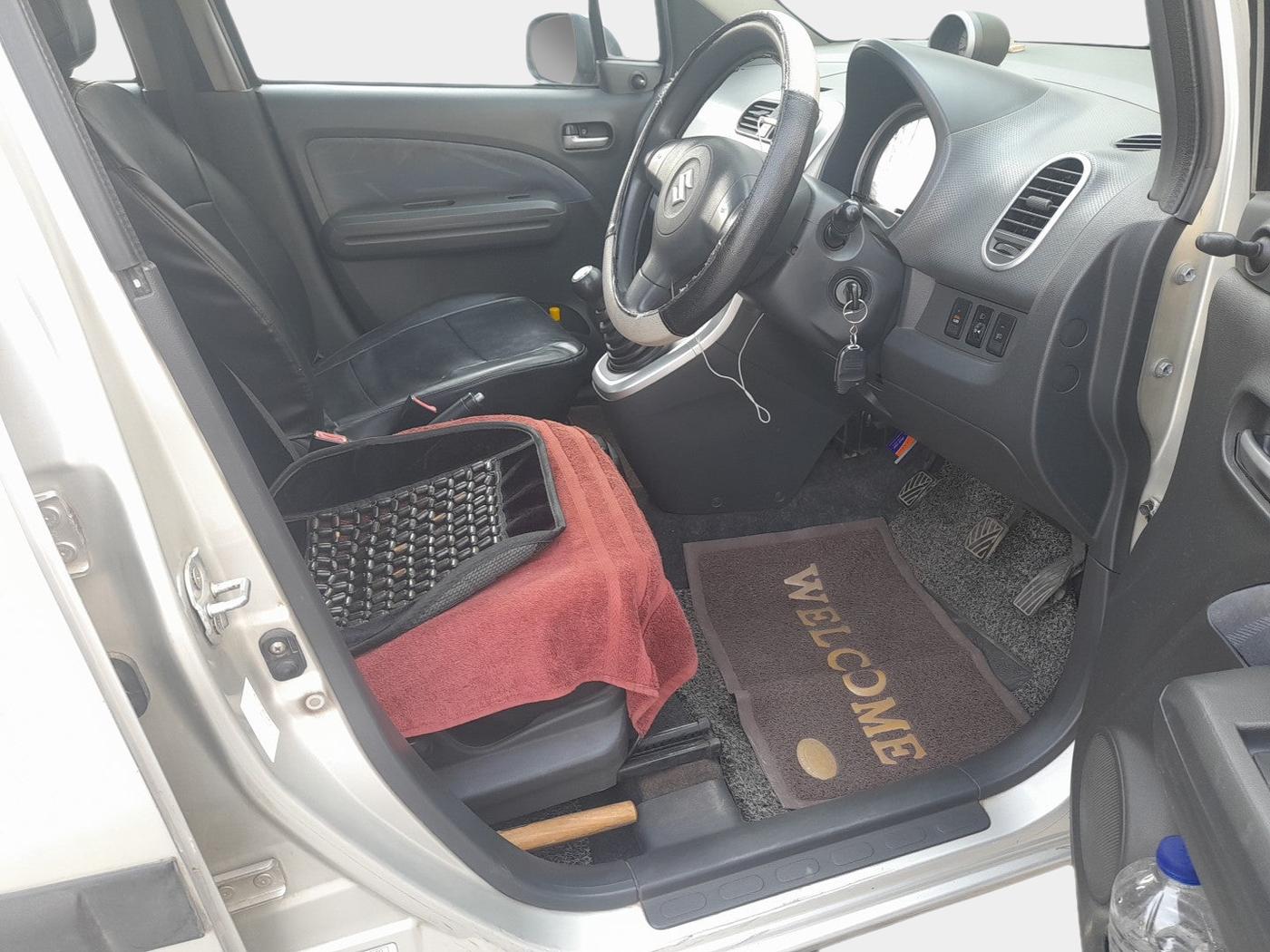 2010 Maruti Ritz VXI, Petrol, Manual, 1,15,350 km, interior