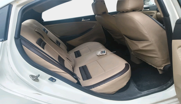 2012 Hyundai Verna FLUIDIC 1.6 CRDI EX, Diesel, Manual, 94,191 km, interior