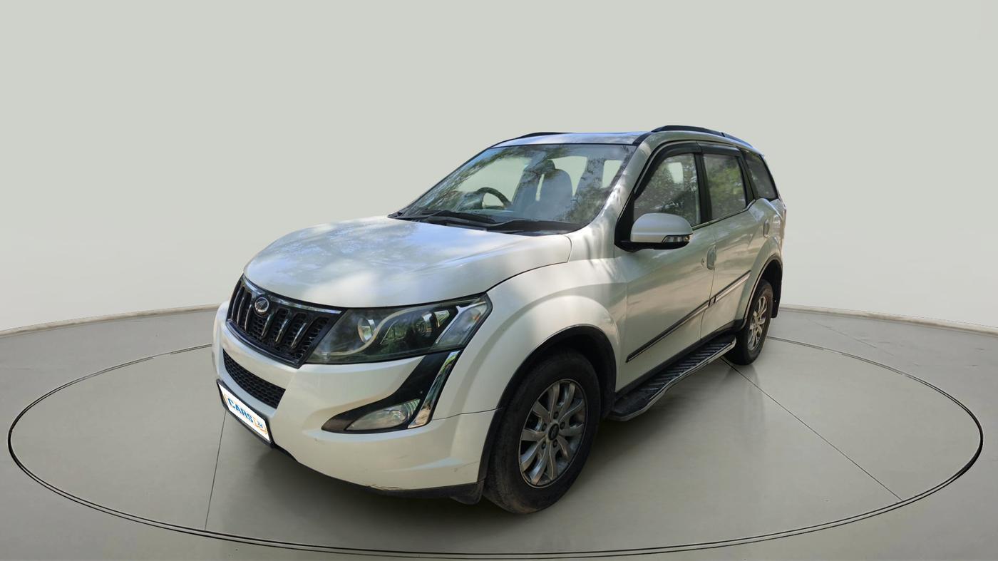 2015 Mahindra XUV500 W10, Diesel, Manual, 1,05,555 km, exterior