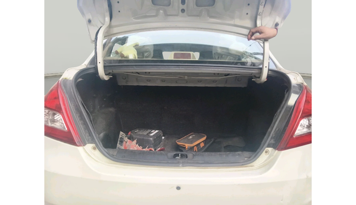 2012 Maruti Swift Dzire VXI, Petrol, Manual, 1,16,371 km, exterior