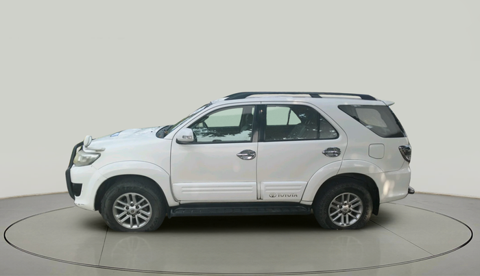 2012 Toyota Fortuner 3.0 4X4 MT, Diesel, Manual, 1,41,934 km, exterior