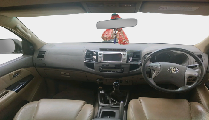 2012 Toyota Fortuner 3.0 4X4 MT, Diesel, Manual, 1,41,934 km, interior