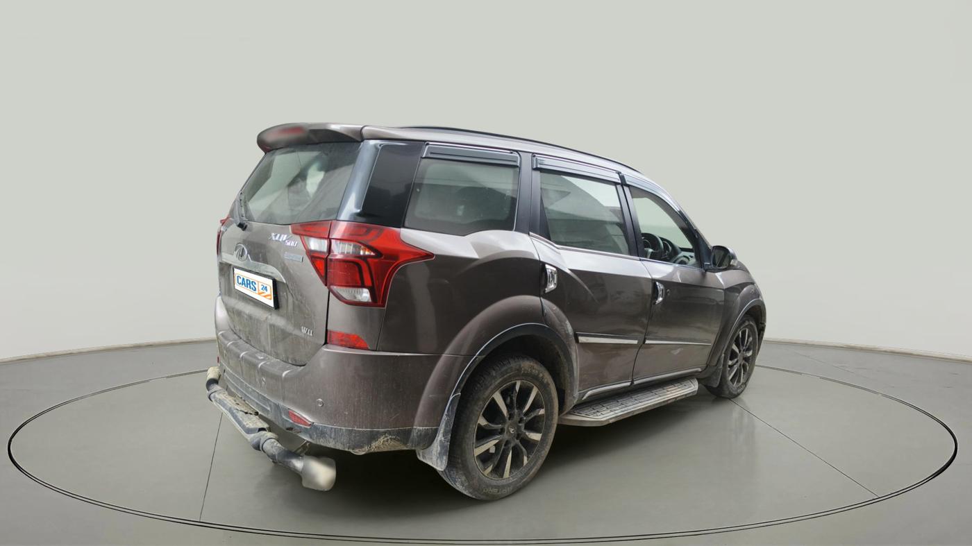 2018 Mahindra XUV500 W11, Diesel, Manual, 1,33,499 km, exterior
