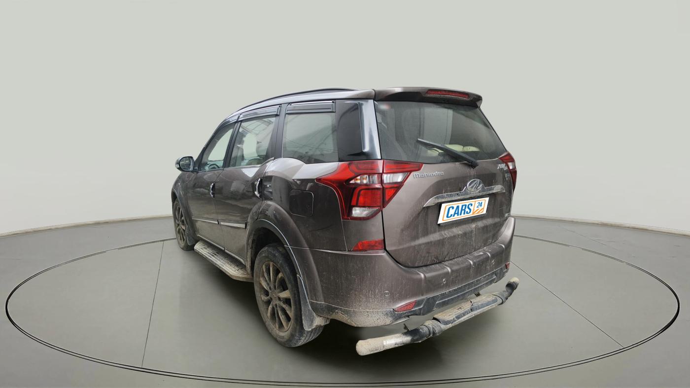 2018 Mahindra XUV500 W11, Diesel, Manual, 1,33,499 km, exterior