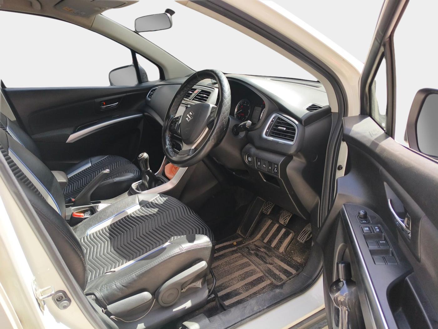 2018 Maruti S Cross ZETA 1.3, Diesel, Manual, 74,200 km, interior