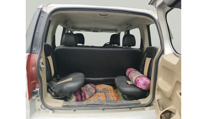 2017 Mahindra TUV300 T8, Diesel, Manual, 76,849 km, exterior