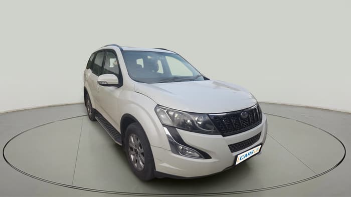 2015 Mahindra XUV500 W10, Diesel, Manual, 32,495 km, exterior