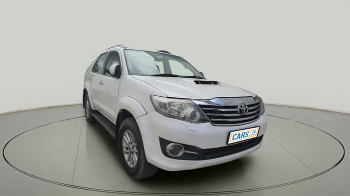 2014 Toyota Fortuner 3.0 4X4 MT, Diesel, Manual, 1,15,576 km, exterior