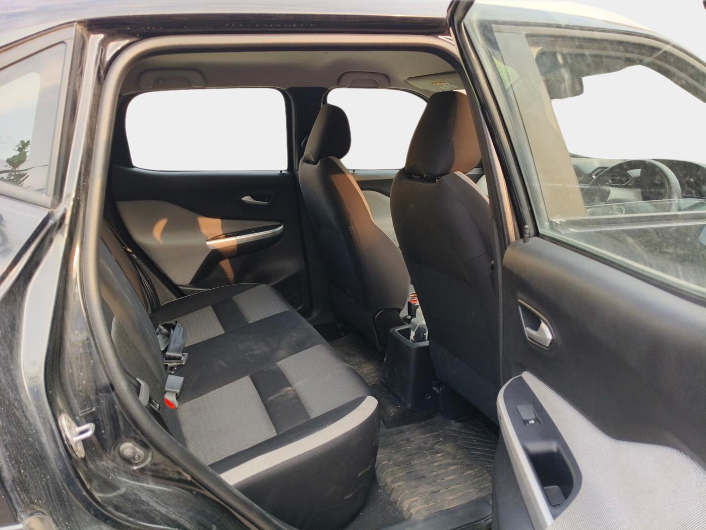 2022 Nissan MAGNITE XL, Petrol, Manual, 11,530 km, interior
