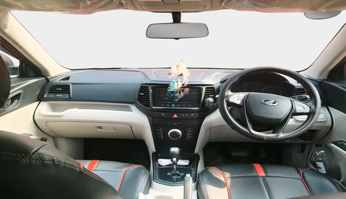 2022 Mahindra XUV300 W6 1.5 DIESEL AMT, Diesel, Automatic, 15,718 km, interior