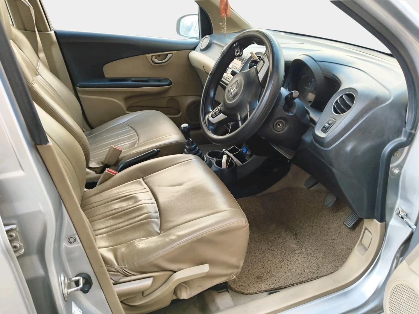 2015 Honda Amaze 1.2L I-VTEC VX, Petrol, Manual, 92,400 km, interior