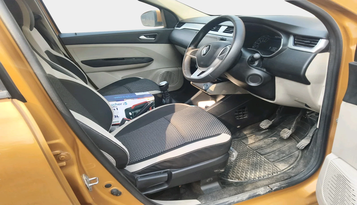 2019 Renault TRIBER RXZ, Petrol, Manual, 45,349 km, interior