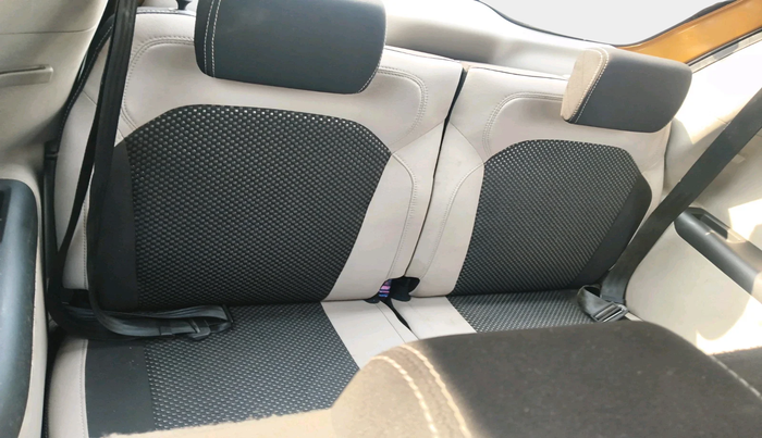 2019 Renault TRIBER RXZ, Petrol, Manual, 45,349 km, interior