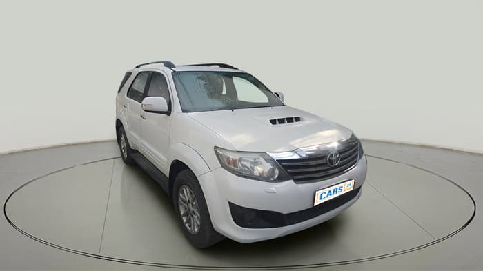2014 Toyota Fortuner 3.0 4X2 MT, Diesel, Manual, 1,36,127 km, exterior