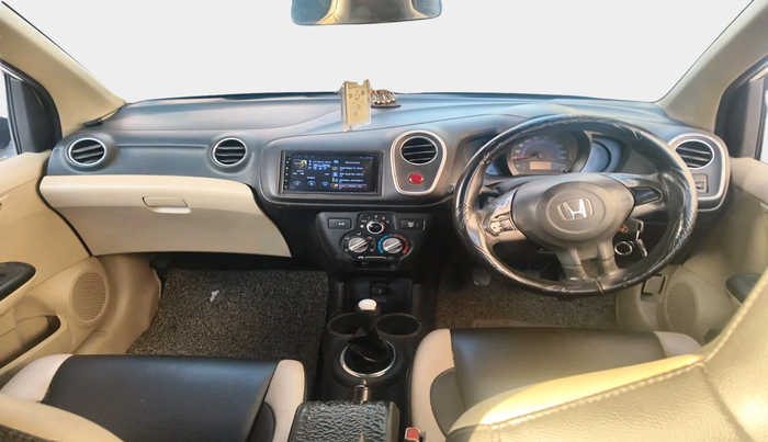 2015 Honda Mobilio 1.5L I-DTEC S, Diesel, Manual, 1,85,018 km, interior