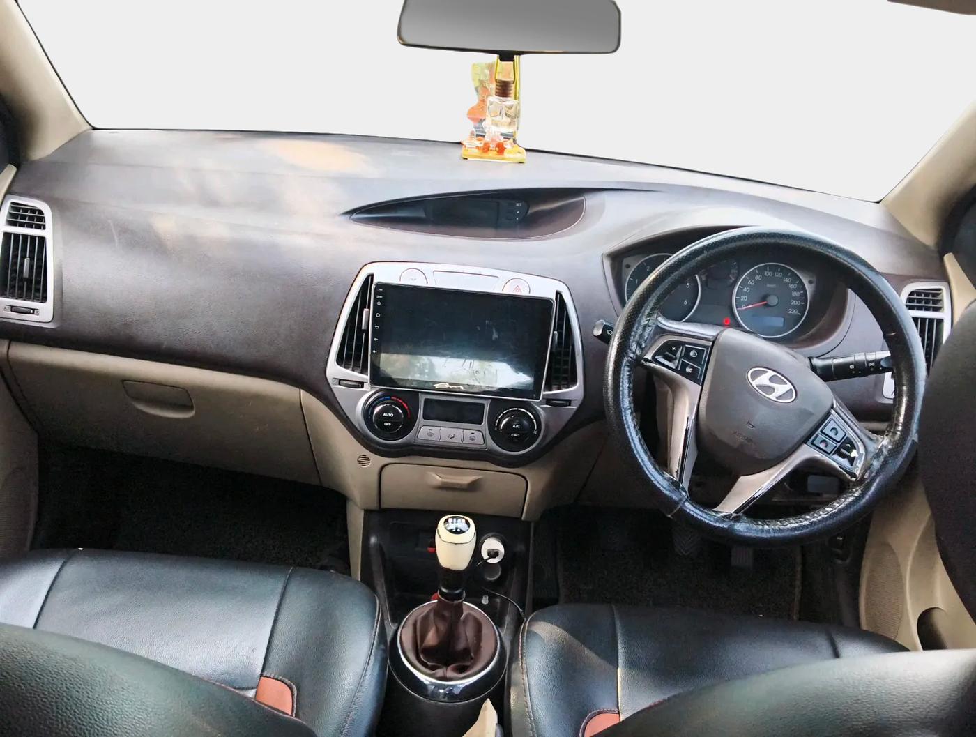 2011 Hyundai i20 SPORTZ 1.4 CRDI, Diesel, Manual, 1,47,190 km, interior