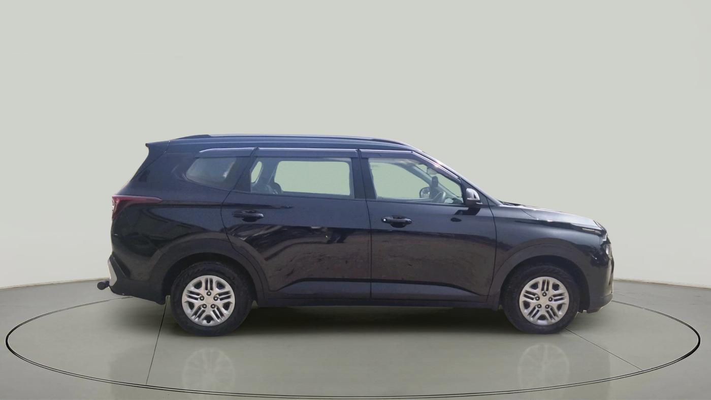 2025 KIA CARENS Prestige (O) 1.5 Petrol 7 STR, Petrol, Manual, 12,636 km, exterior