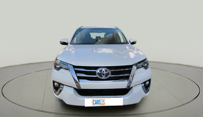 2017 Toyota Fortuner 2.8 4X2 AT, Diesel, Automatic, 50,952 km, exterior