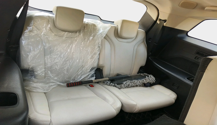 2023 Mahindra XUV700 AX 7 LUXURY D AT 7 STR, Diesel, Automatic, 41,422 km, interior