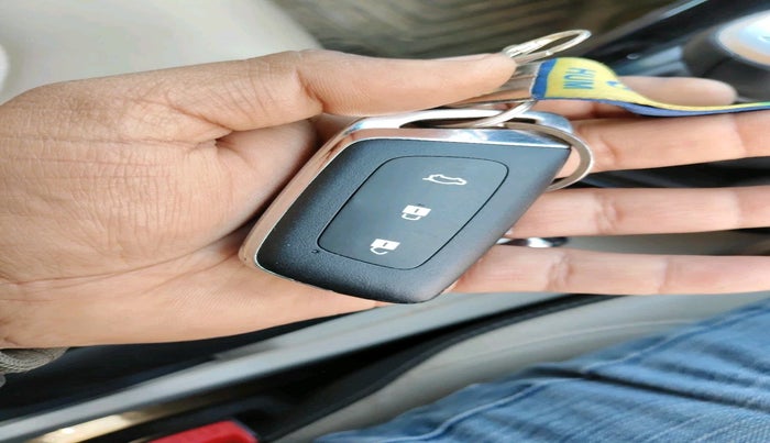 2022 MG HECTOR SHARP HYBRID 1.5 PETROL, Petrol, Manual, 21,488 km, interior