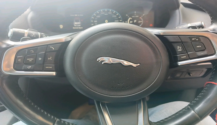 2018 Jaguar F- PACE PRESTIGE 2.0 DIESEL, Diesel, Automatic, 1,02,382 km, interior