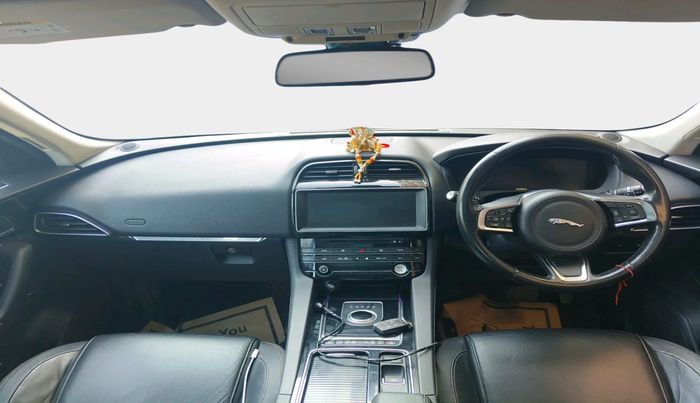 2018 Jaguar F- PACE PRESTIGE 2.0 DIESEL, Diesel, Automatic, 1,02,382 km, interior