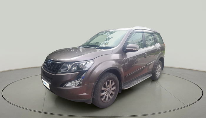 2018 Mahindra XUV500 W10, Diesel, Manual, 1,20,790 km, exterior