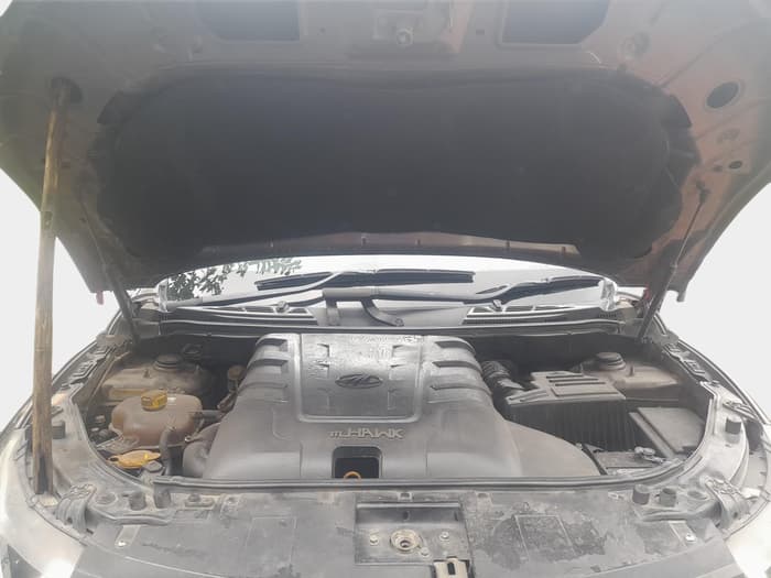 2018 Mahindra XUV500 W10, Diesel, Manual, 1,20,790 km, exterior