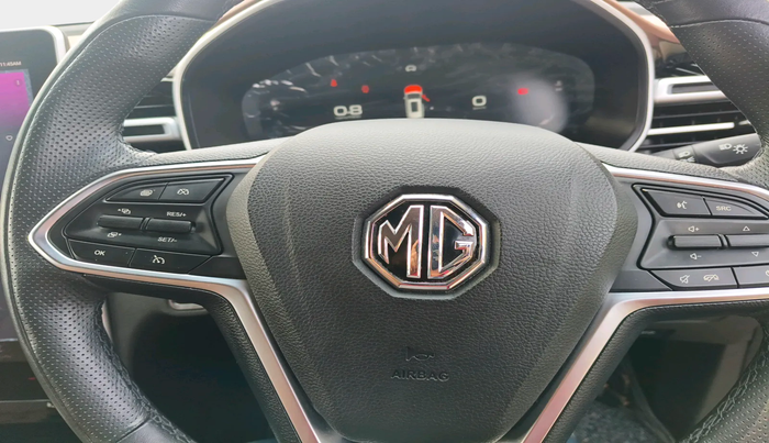 2023 MG HECTOR PLUS SHARP PRO 1.5 TURBO MT 6 STR, Petrol, Manual, 13,363 km, interior