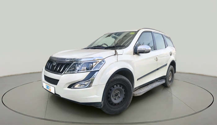 2017 Mahindra XUV500 W6, Diesel, Manual, 87,474 km, exterior