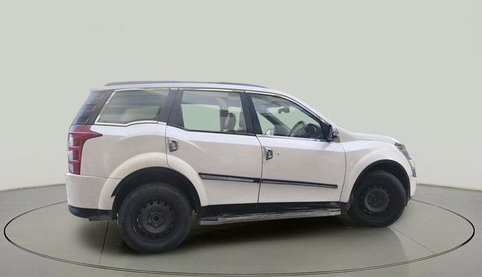 2017 Mahindra XUV500 W6, Diesel, Manual, 87,474 km, exterior