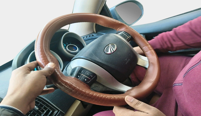 2017 Mahindra XUV500 W6, Diesel, Manual, 87,474 km, interior