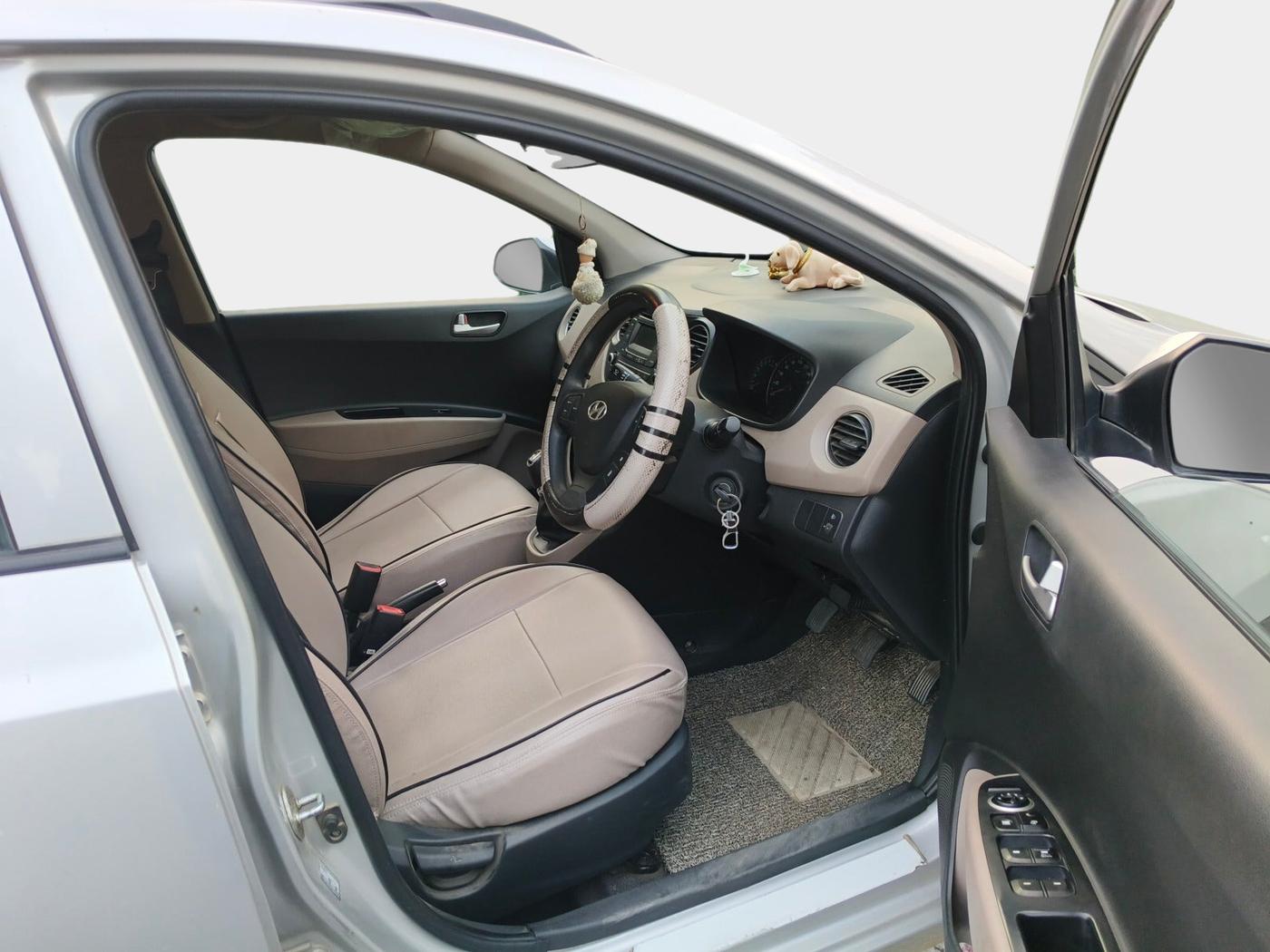 2015 Hyundai Grand i10 SPORTZ 1.2 KAPPA VTVT, Petrol, Manual, 62,442 km, interior