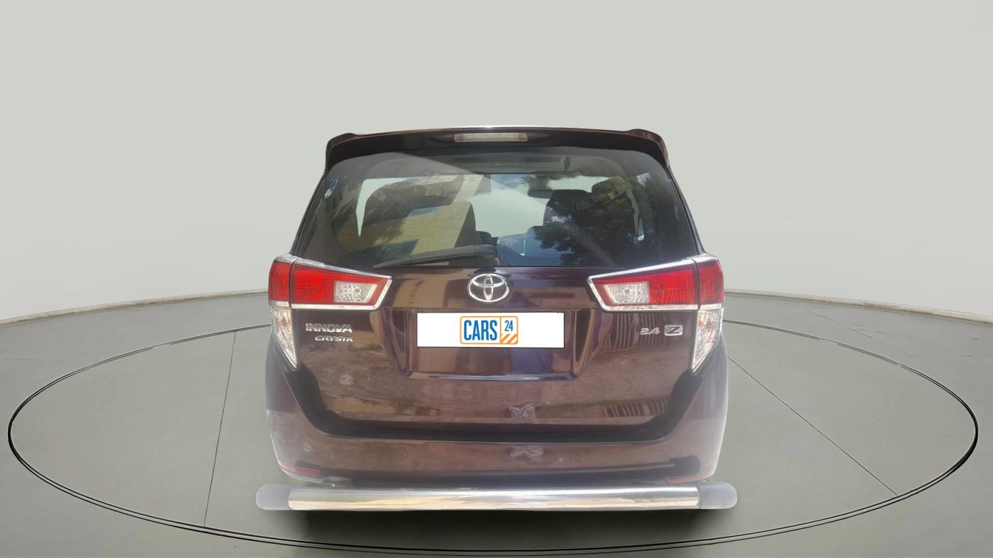 2016 Toyota Innova Crysta 2.4 ZX 7 STR, Diesel, Manual, 1,63,130 km, exterior