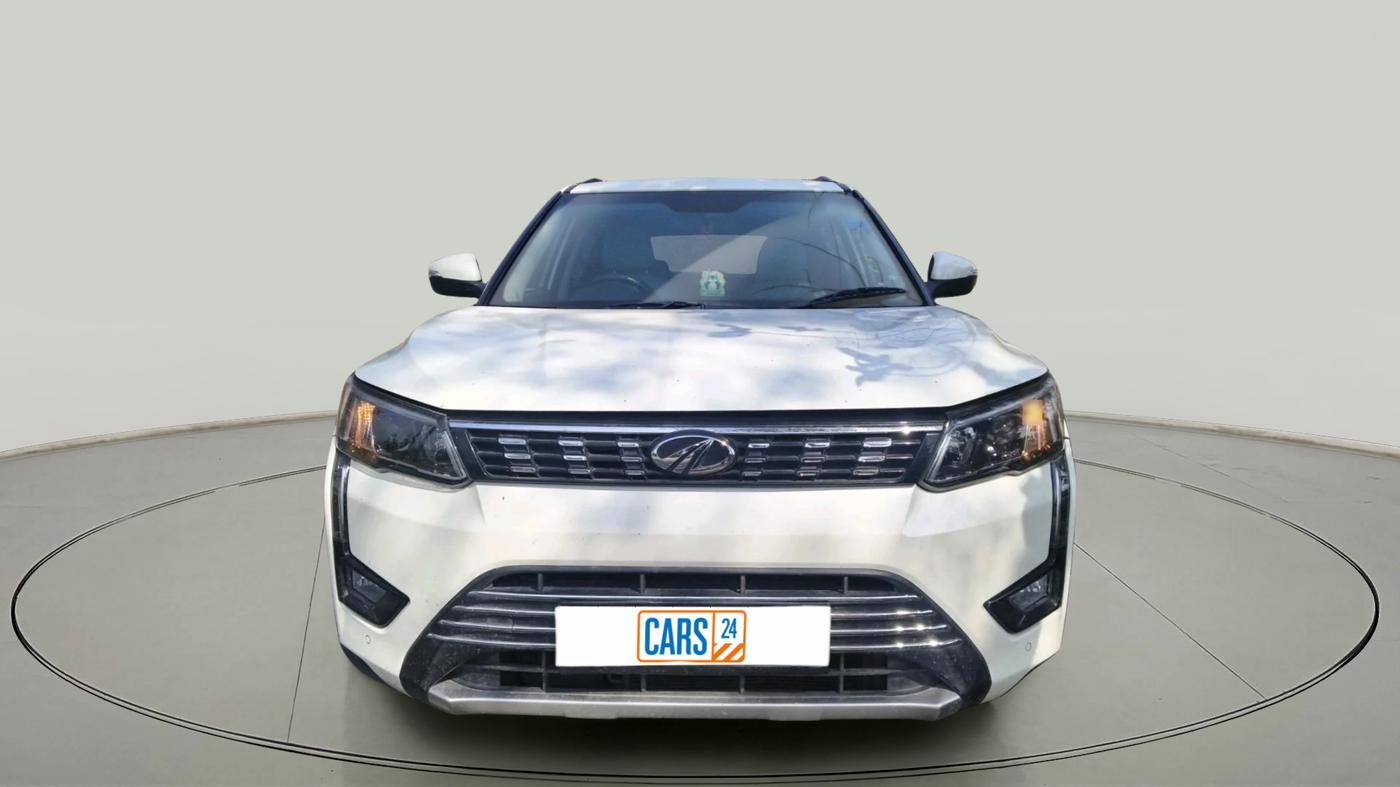 2022 Mahindra XUV300 W8 (O) 1.2 PETROL, Petrol, Manual, 68,188 km, exterior