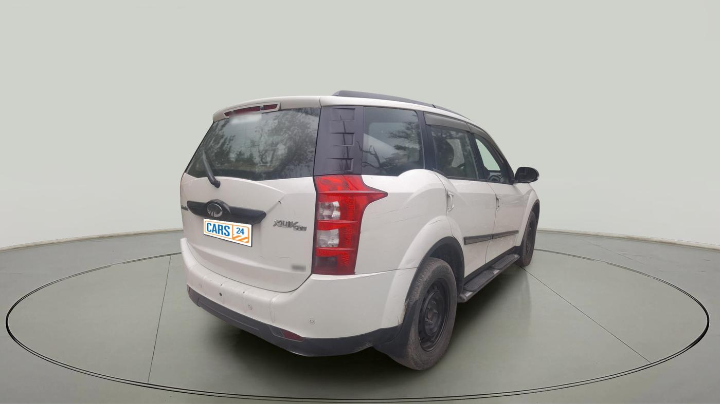 2015 Mahindra XUV500 W6, Diesel, Manual, 1,25,218 km, exterior