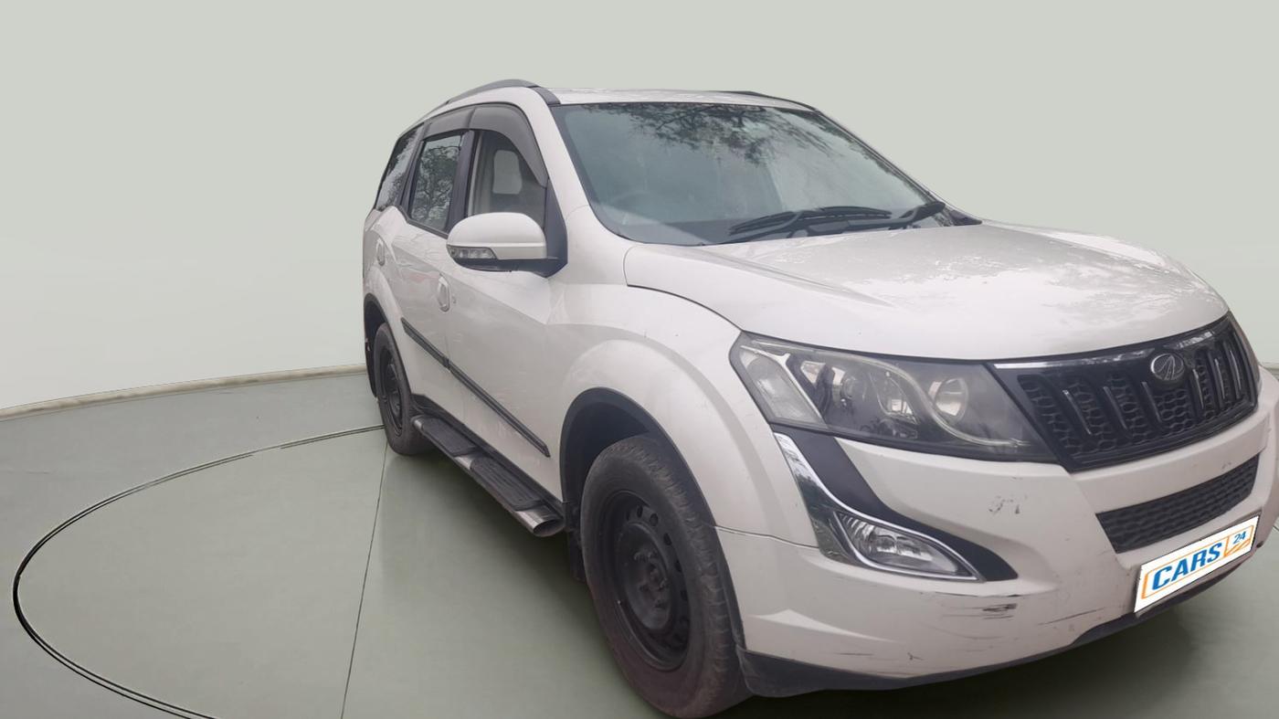 2015 Mahindra XUV500 W6, Diesel, Manual, 1,25,218 km, exterior