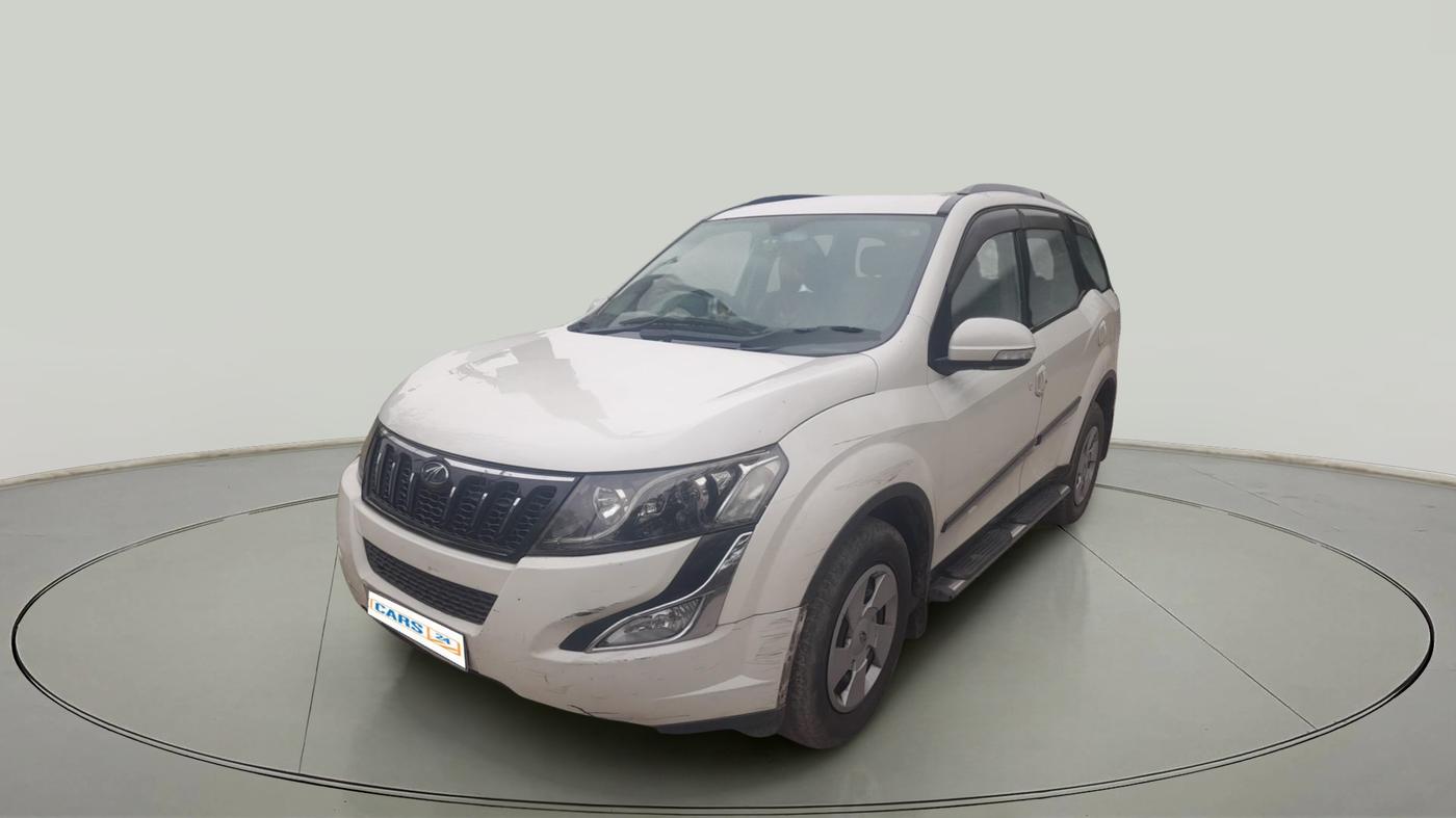2015 Mahindra XUV500 W6, Diesel, Manual, 1,25,218 km, exterior