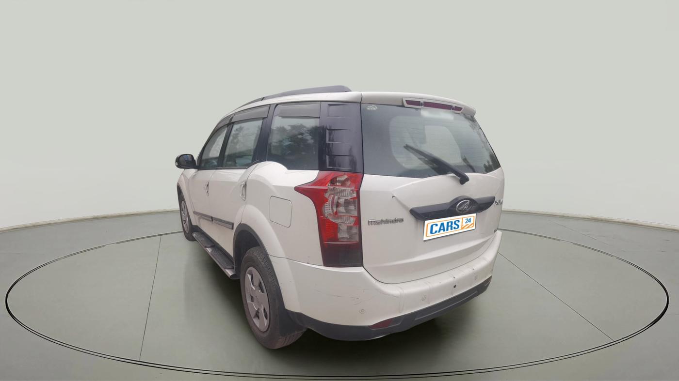 2015 Mahindra XUV500 W6, Diesel, Manual, 1,25,218 km, exterior