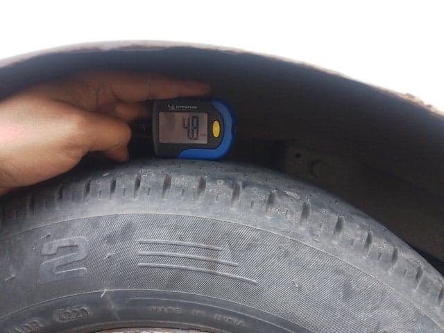 2014 Hyundai Eon ERA +, Petrol, Manual, 69,138 km, tyre