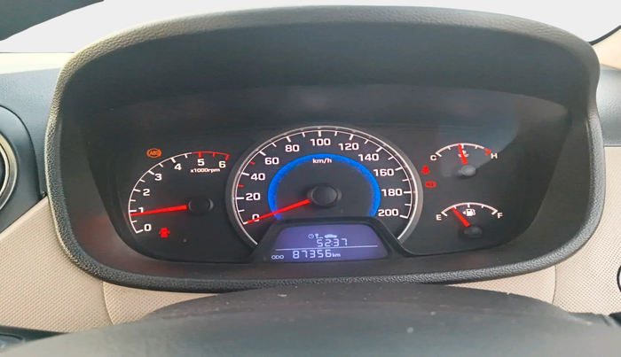 2013 Hyundai Grand i10 MAGNA 1.1 CRDI, Diesel, Manual, 87,356 km, interior