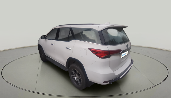 2017 Toyota Fortuner 2.8 4X2 AT, Diesel, Automatic, 80,818 km, exterior
