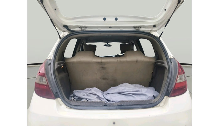 2012 Hyundai i20 MAGNA 1.2, Petrol, Manual, 60,487 km, exterior