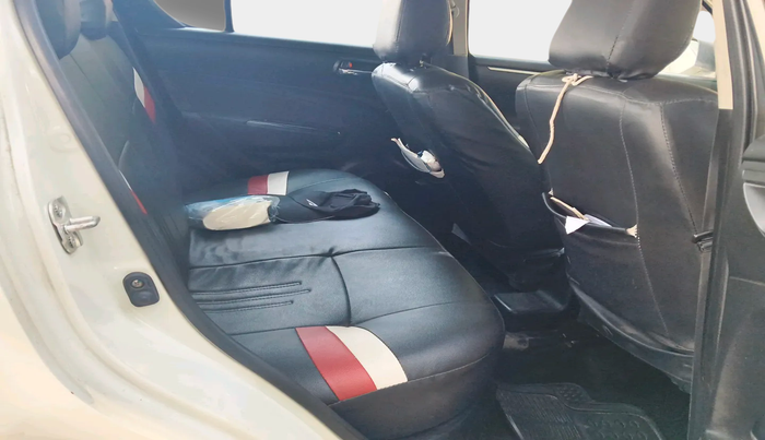 2013 Maruti Swift VXI, Petrol, Manual, 1,17,612 km, interior