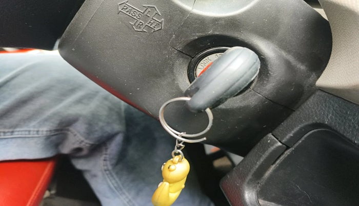 2014 Maruti Wagon R 1.0 VXI, Petrol, Manual, 57,029 km, interior