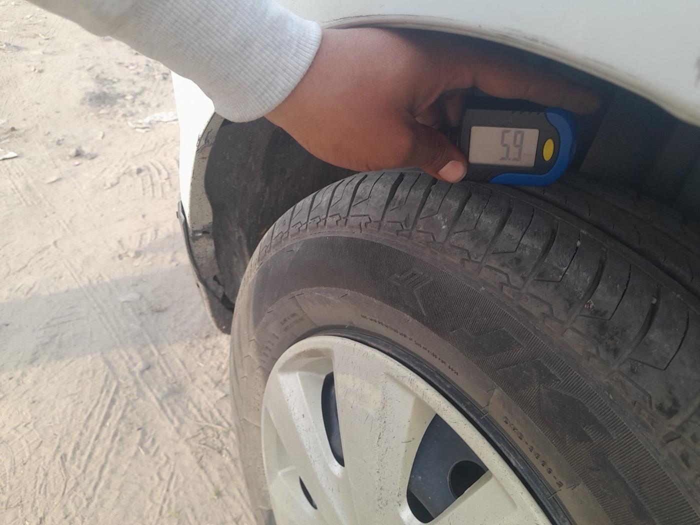 2014 Maruti Swift Dzire VDI, Diesel, Manual, 99,313 km, tyre