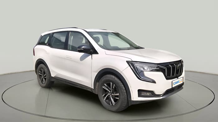 2022 Mahindra XUV700 AX 5 P MT 7 STR, Petrol, Manual, 48,000 km, exterior