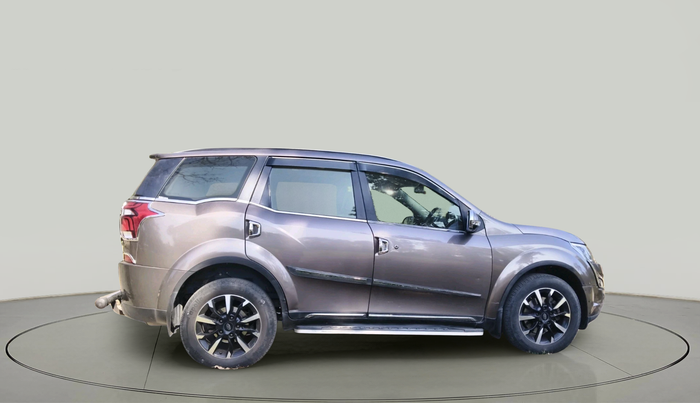 2018 Mahindra XUV500 W11 AT, Diesel, Automatic, 68,570 km, exterior