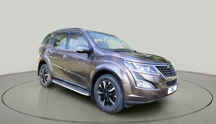 2018 Mahindra XUV500 W11 AT, Diesel, Automatic, 68,570 km, exterior