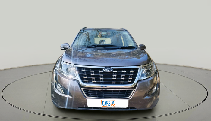 2018 Mahindra XUV500 W11 AT, Diesel, Automatic, 68,570 km, exterior